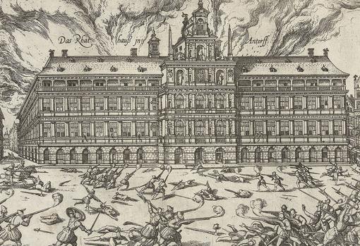 Incendio del Ayuntamiento de Amberes en 1576 durante el saqueo de las tropas españolas.