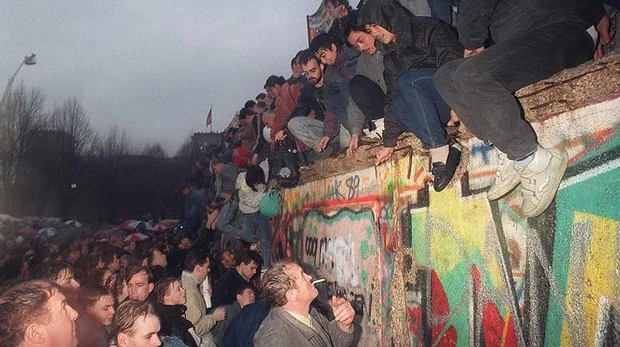 Trivial: 30 años tras la caída del muro de Berlín