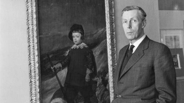 Traición en Buckingham: el espía comunista que Isabel II ocultó en su palacio y le concedió privilegios