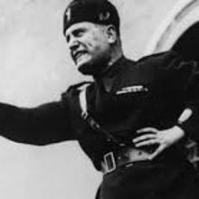 Las olvidadas tropelías de Mussolini, el pionero del fascismo que Hitler admiraba y envidiaba