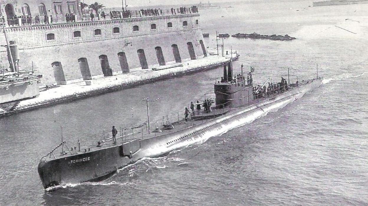 El Archimede, futuro General Mola en la Marina Nacional