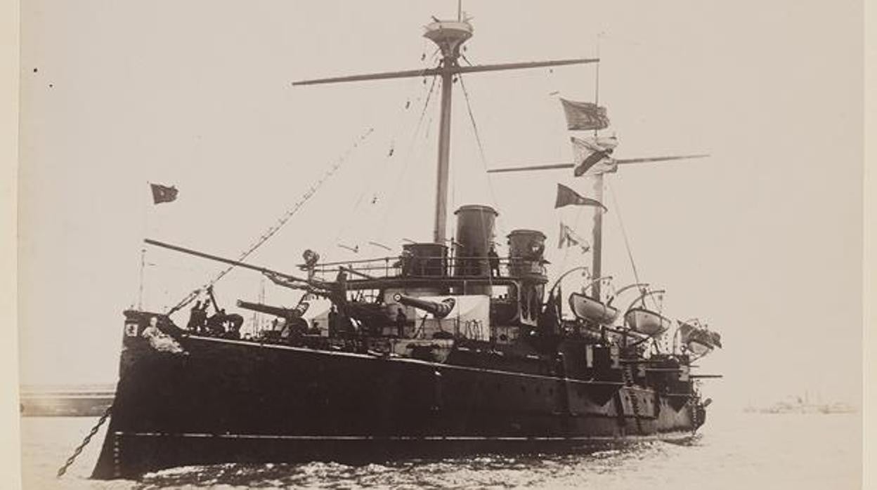 El crucero Reina Regente, en 1895