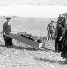 Recogida de cadáveres en el desastre de Annual, el 22 de julio de 1921,