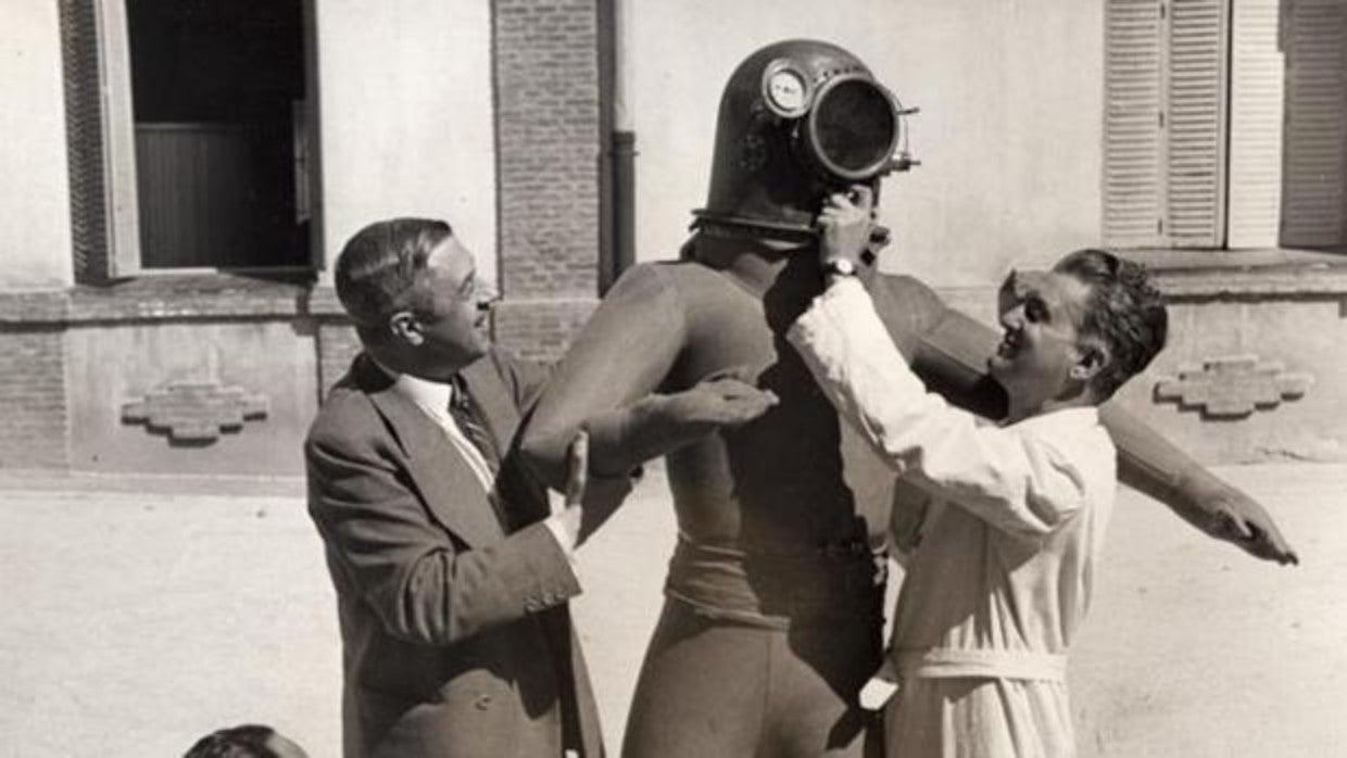 Prototipo del traje espacial diseñado por Emilio Herrera Linares para vuelos estratosféricos, 1935