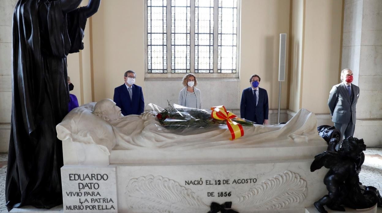 Homenaje a Eduardo Dato, en el Panteón de Hombres Ilustres de Madrid