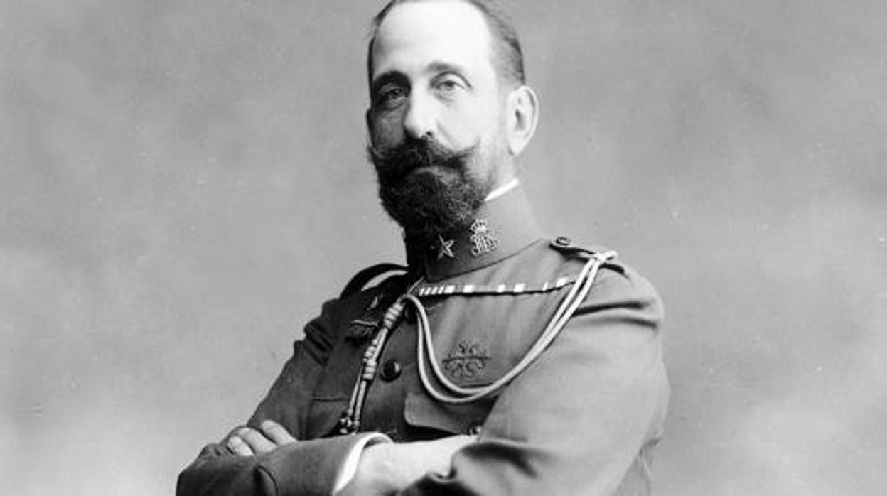 El descendiente del héroe de Annual al que asesinó la República narra sus secretos a ABC