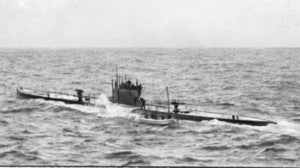 Un bote español es abordado por un submarino alemán cerca de Canarias, en plena Primera Guerra Mundial