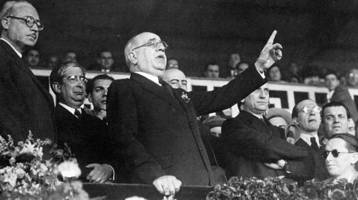 Manuel Azaña durante una intervención pública en 1930.