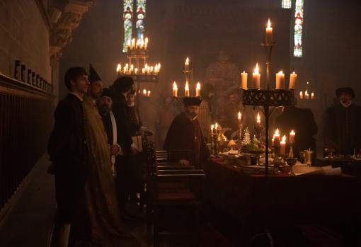 Fotograma de la corte de Carlos I.