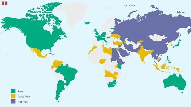 Mapa de la libertad en Internet por países: en verde, los libres, amarillos los parcialmente libres y los que están en morado, no libres
