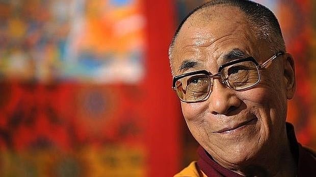 Dalai Lama, tras los atentados de París: «Dios no nos ayudará porque es un problema creado por el hombre»