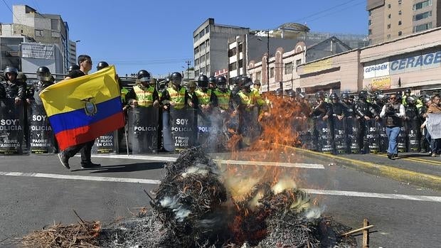 La mayoría oficialista aprueba la reelección indefinida en Ecuador