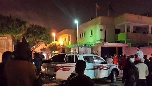 Ataque contra la embajada de España en Trípoli (Libia) el pasado mes de abril