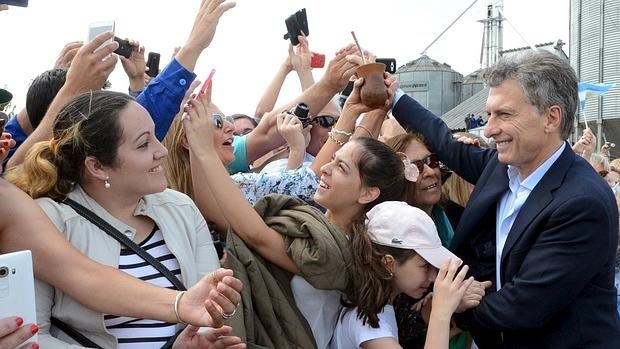Macri pone a Argentina en la senda de la regeneración en apenas siete días