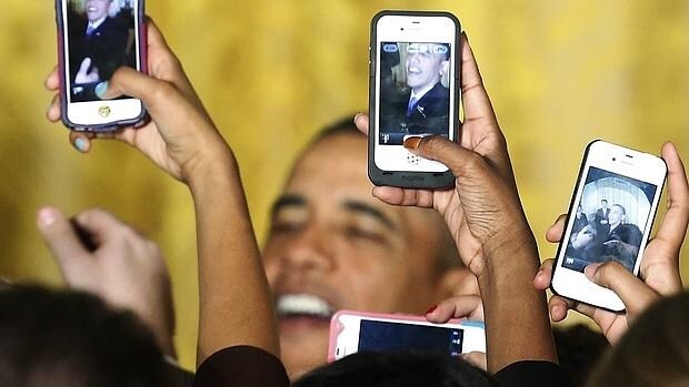 El presidente Obama, grabado por varios teléfonos móviles