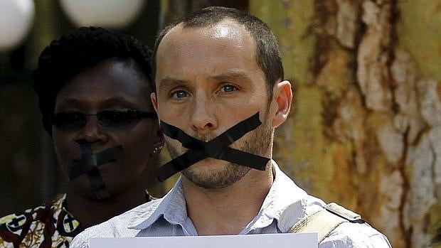 El fotógrafo británico Philip Edward Moore durante una protesta