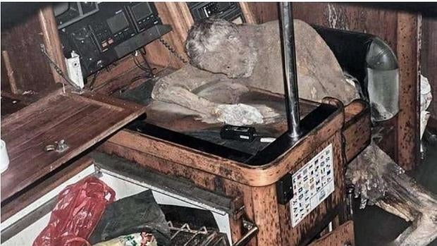 La misteriosa muerte de un alemán que ha aparecido momificado en su velero en el mar de Filipinas