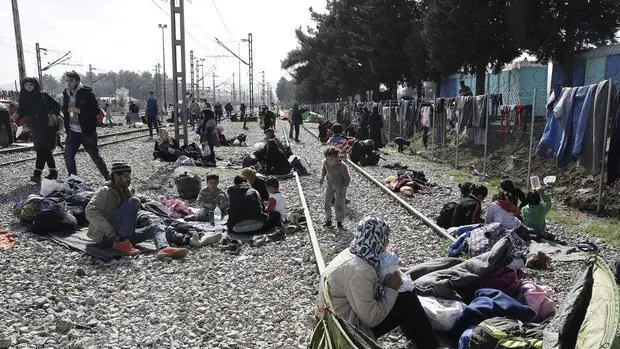 Vista general del campamento para refugiados en Idomeni, Grecia, hoy, 1 de marzo. Grecia va a sufrir de forma «inminente» una crisis humanitaria debido al alto número de refugiados que llegan al país, anunció la ONU