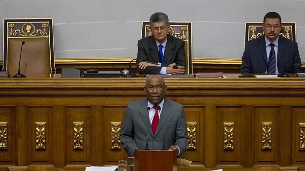 El Parlamento venezolano rechaza la prórroga del decreto de emergencia económica
