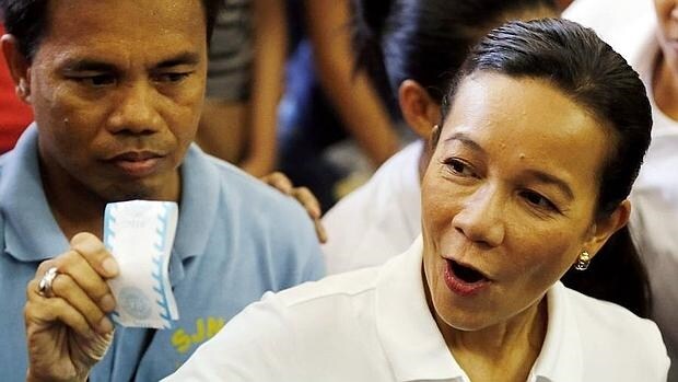 Los candidatos votan en las elecciones presidenciales de Filipinas