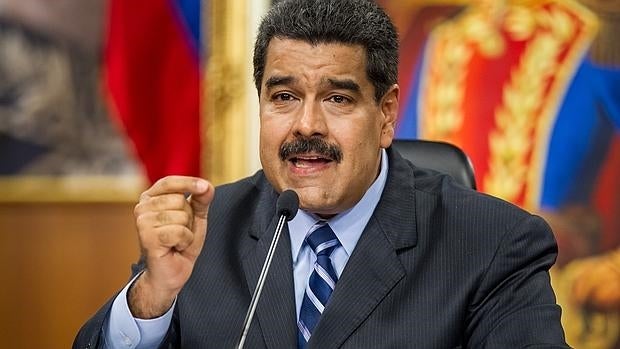 Maduro amenaza con disolver el Parlamento