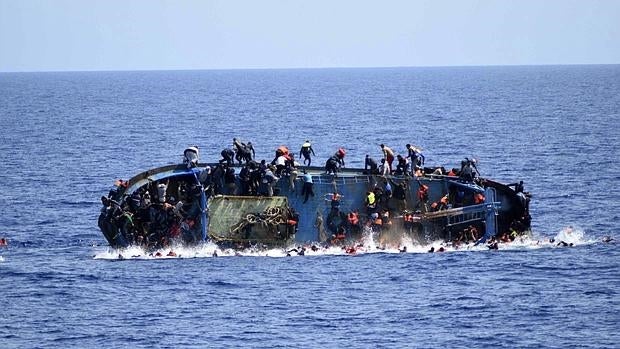 900 refugiados podrían haber muerto en el Mediterráneo en una semana