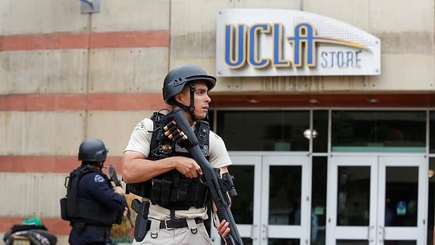 Dos muertos en un tiroteo en la Universidad de Los Ángeles