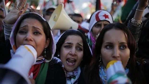 Mujeres saharauis protestan en Madrid en noviembre de 2013