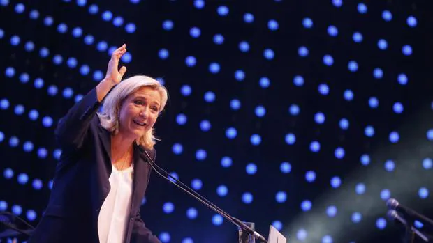 Marine Le Pen en un acto de su partido en Viena, Austria
