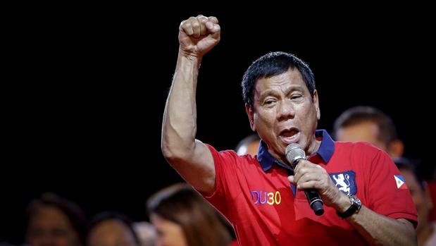 El presidente electo Rodrigo Duterte durante un acto de campaña el pasado mes de mayo