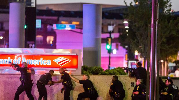 El atacante de Dallas sirvió en Afganistán y no tiene vínculos con el terrorismo