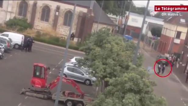 En vídeo: el momento en que la monja testigo de la decapitación huye de la iglesia de Francia
