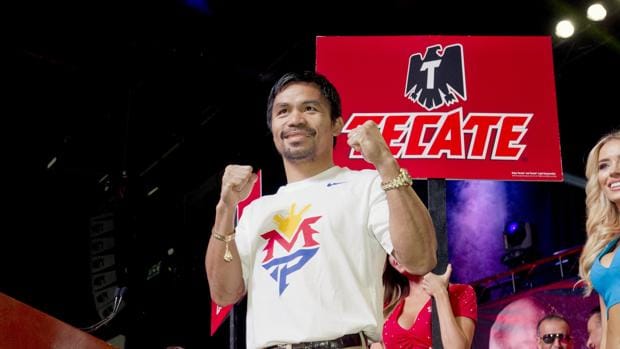 El campeón mundial de boxeo filipino Manny Pacquiao posa en Las Vegas en 2015