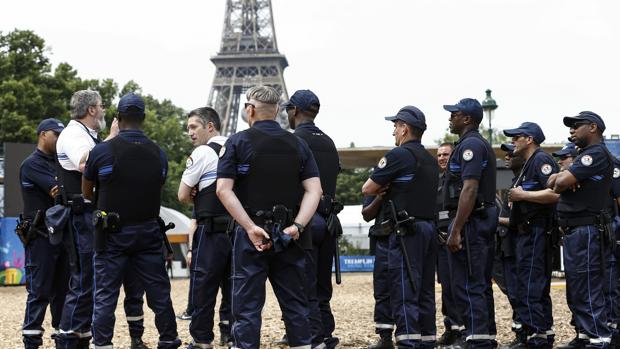 Evacuada la Torre Eiffel por una falsa alarma