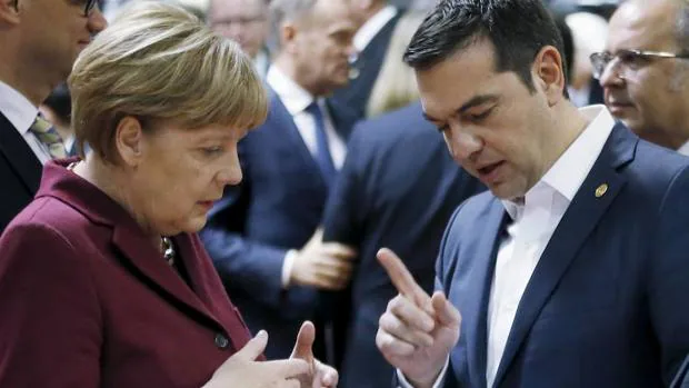 La canciller Angela Merkel junto a Alexis Tsipras, primer ministro de Grecia