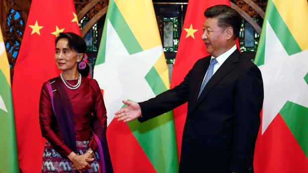 Aung San Suu Kyi y Xi Jinping