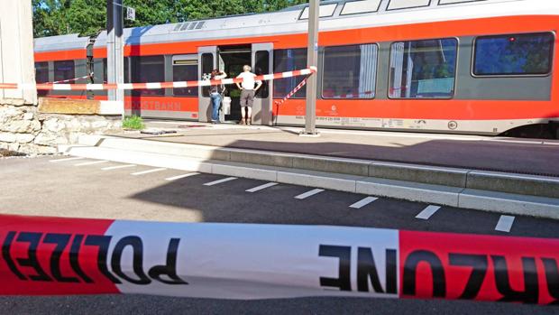 Tren en el que el pasado 13 de agosto un hombre atacó a los pasajeros con líquido inflamable y un arma blanca