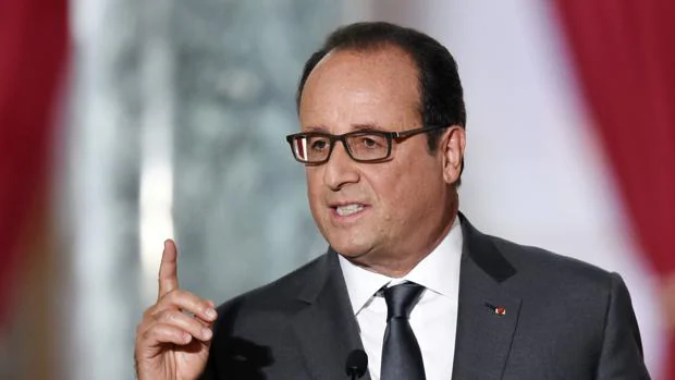 El presidente galo, François Hollande, hablaba sobre los planes de Francia contra Daesh en Siria el año pasado en el Elíseo
