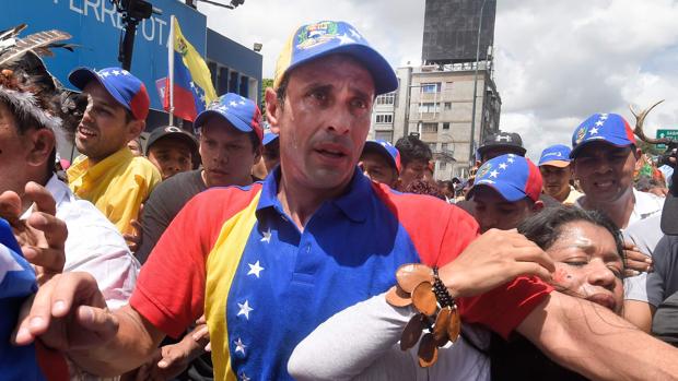 El líder opositor, Henrique Capriles, durante un acto electoral en Caracas