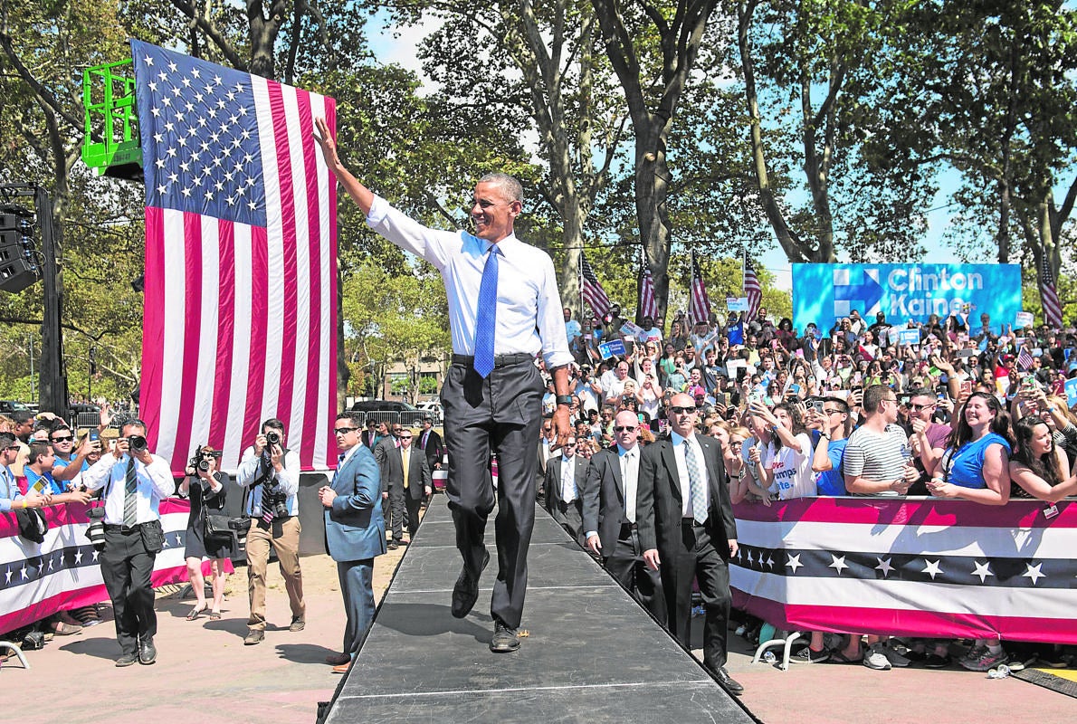 Obma, en Filadelfia durante un mitin en apoyo de Clinton