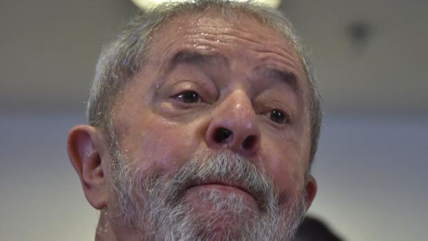 El expresidente brasileño Lula da Silva, durante una rueda de prensa en Sao Paulo