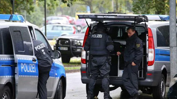 La Policía alemana detiene a tres personas por su supuesta participación en una trama terrorista