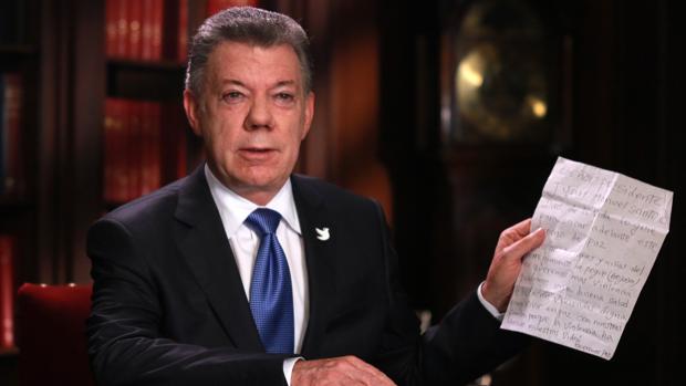 Juan Manuel Santos, tras el anuncio de las negociaciones