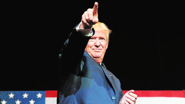 Trump contraataca y denuncia la «conspiración de los medios corruptos»