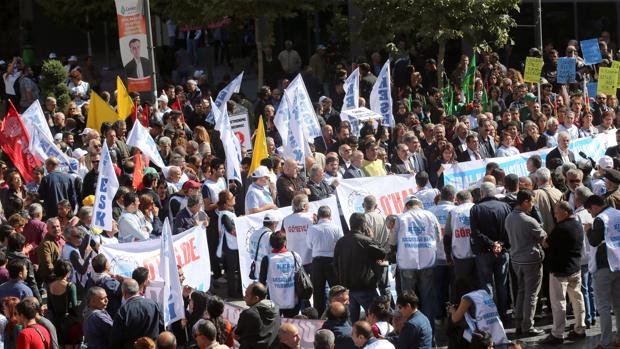 Una manifestación en Ankara para protestar por el estado de emergencia