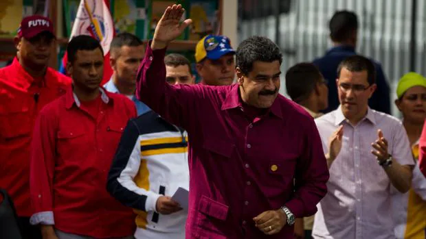 Maduro y la oposición decidan su se produce su primer encuentro este domingo