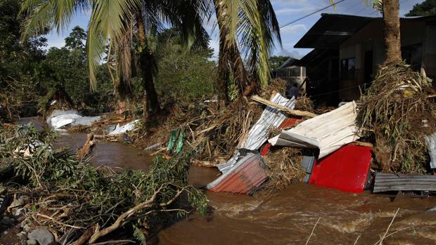 Una zona de viviendas arrasada por el huracán