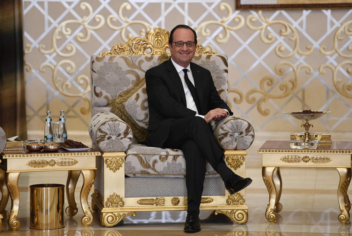 François Hollande, ayer en Abu Dhabi