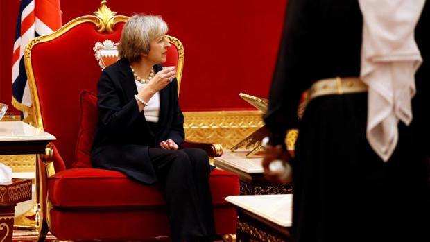 Theresa May, en una visita diplomática a Bahrein