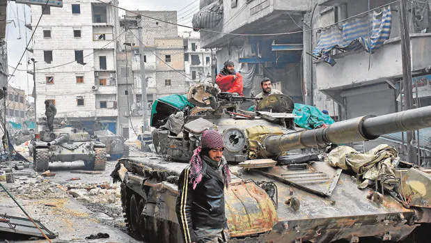 El Ejército sirio avanza en los últimos barrios en los que aún resisten los rebeldes